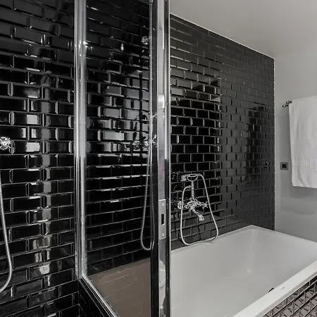 Отель Mate Anna,