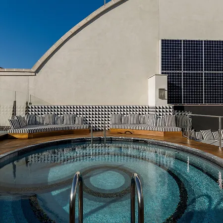 Mate Anna, 4* Барселона