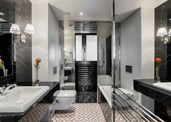 Mate Anna, 酒店 4*